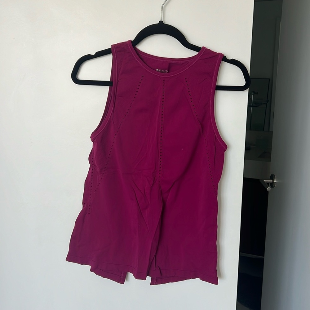 Athleta pink sleeveless workout top